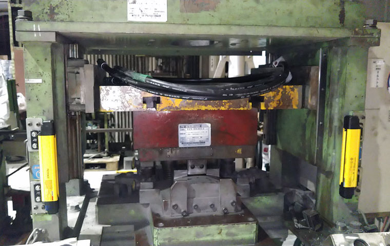 プレス機オーバーホール